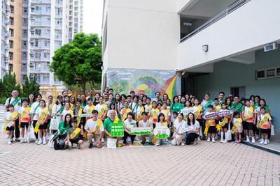 宏利與JUST FEEL 感講 舉辦全港首個「My旗日」，由500名親子義工於全港各區邀請10,000名市民選擇代表當下心情的旗紙並貼在身上，藉此鼓勵大眾認識及表達不同感受，好好關顧自己的情緒健康。