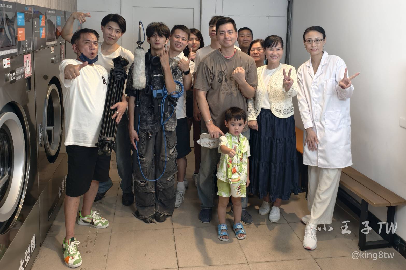 微電影《逆光而生》—在黑暗中尋光,在愛裡重生 微電影《逆光而生》—在黑暗中尋光,在愛裡重生