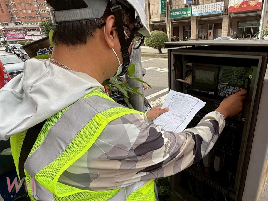 守護6,600組號誌　台中1999通報 市府交通局搶修團隊即刻救援 - https://www.watchmedia01.com