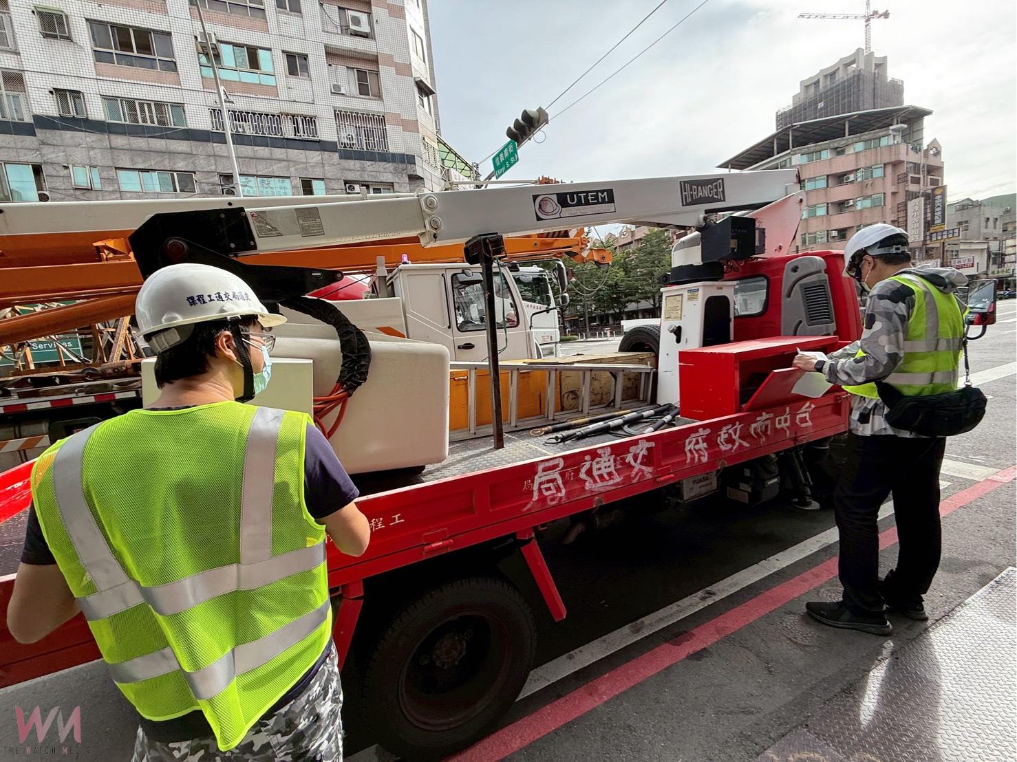 守護6,600組號誌　台中1999通報 市府交通局搶修團隊即刻救援 - https://www.watchmedia01.com