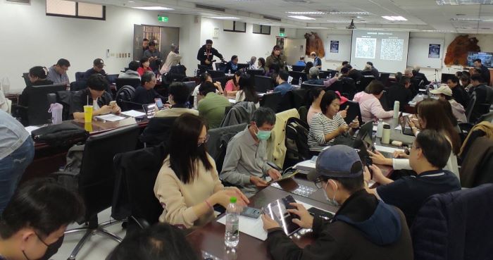 《圖說》論壇安排 AI 影像實作互動畫面。〈記者葉柏成攝〉