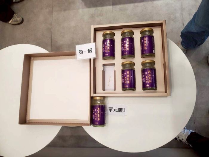 《圖說》民眾在選購禮品時，可遵循「一多三少」原則，即「產品份量多、包裝材料少、包裝種類。〈環保局提供〉