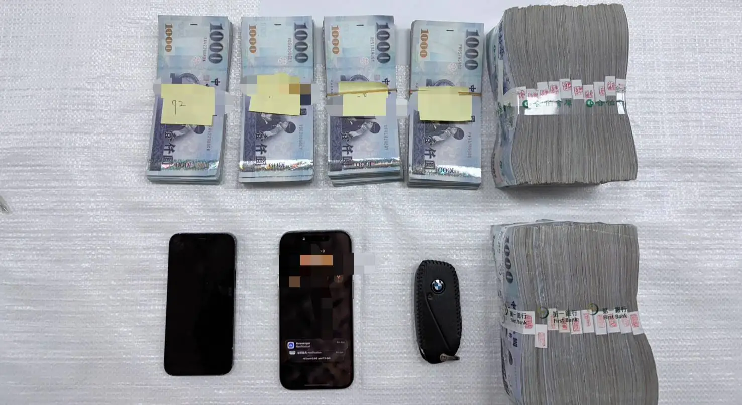 警方查扣現金240萬元。