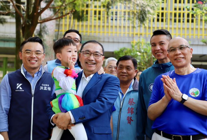 《圖說》市長侯友宜表示,位在「淡水後花園」的坪頂國小擁有優質的自然環境,是深具特色的森林小學。〈教育局提供〉