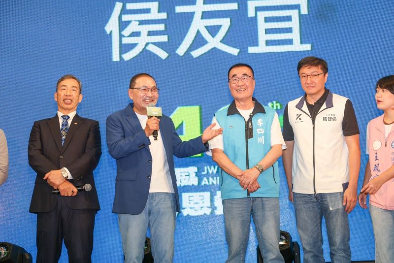 《圖說》侯友宜市長出席活動公開力挺李四川,直言選市長要選「認真打拚做事情的人」,下一棒要交給會做事的人接續推動。〈李辦提供〉
