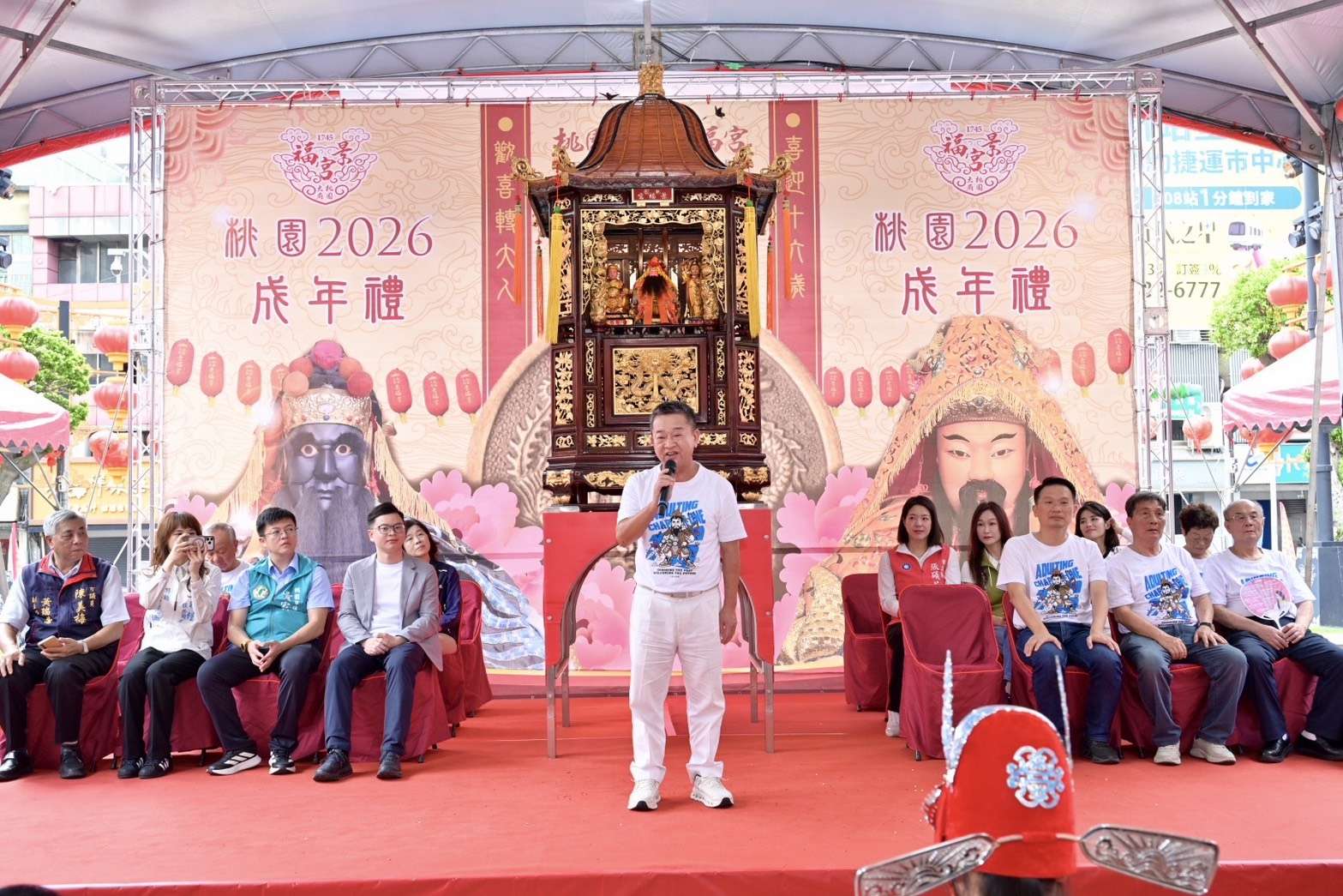 穿狀元服鑽轎底!桃園大廟景福宮成年禮300學子轉大人 S 35291168 0